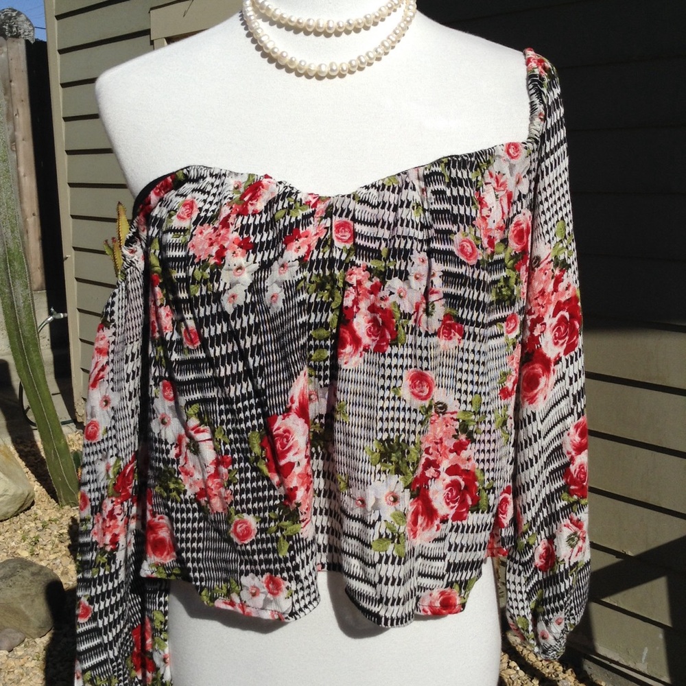 Stella Laguna Beach Off Shoulder Floral Top